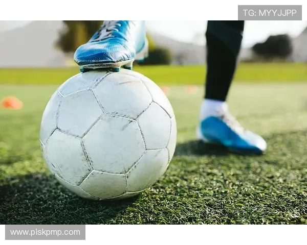 足球明星精彩瞬间集锦让你领略球场魅力与风采